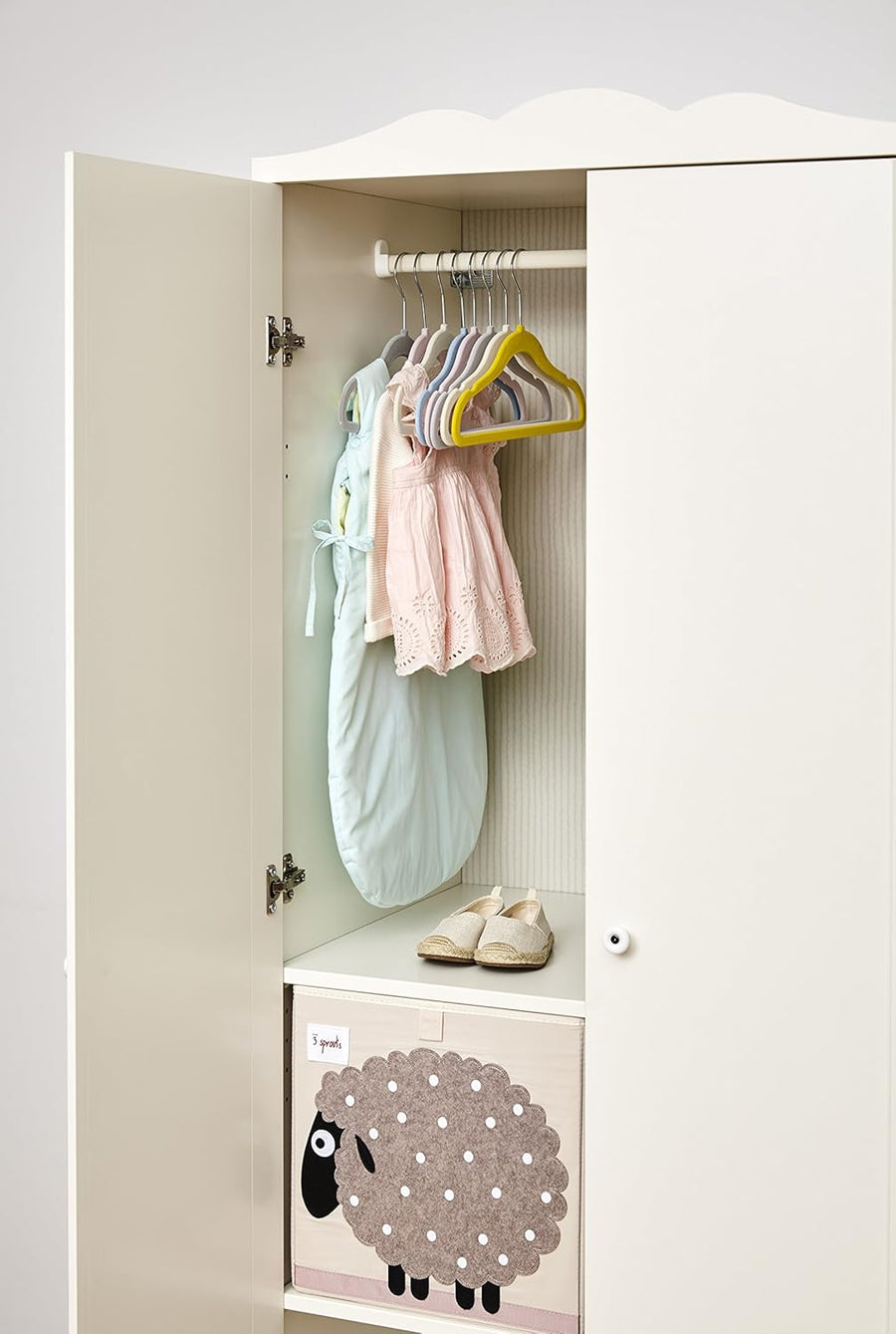 3 Sprouts Baby Hangers - Non - slip Velvet hangers for Nursery - Whale Blue - liquidation.store