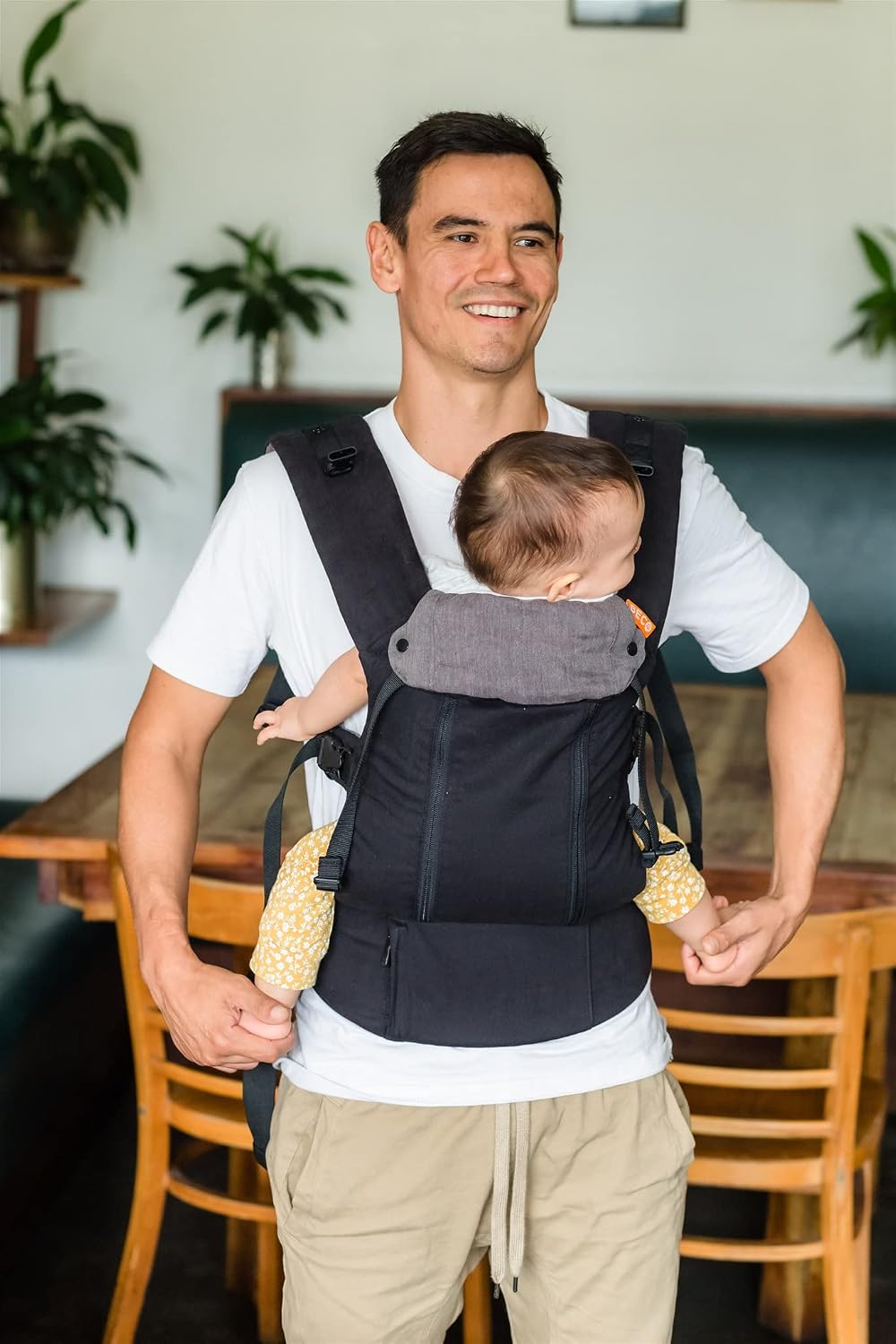 Beco 8 Cool Mesh Baby Carrier Newborn to Toddler - 3-20 kg (Black)