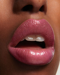 ISAMAYA Lips Refill in Flamingo close-up on lips
