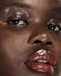 ISAMAYA Lips Refill in Follower close-up on lips
