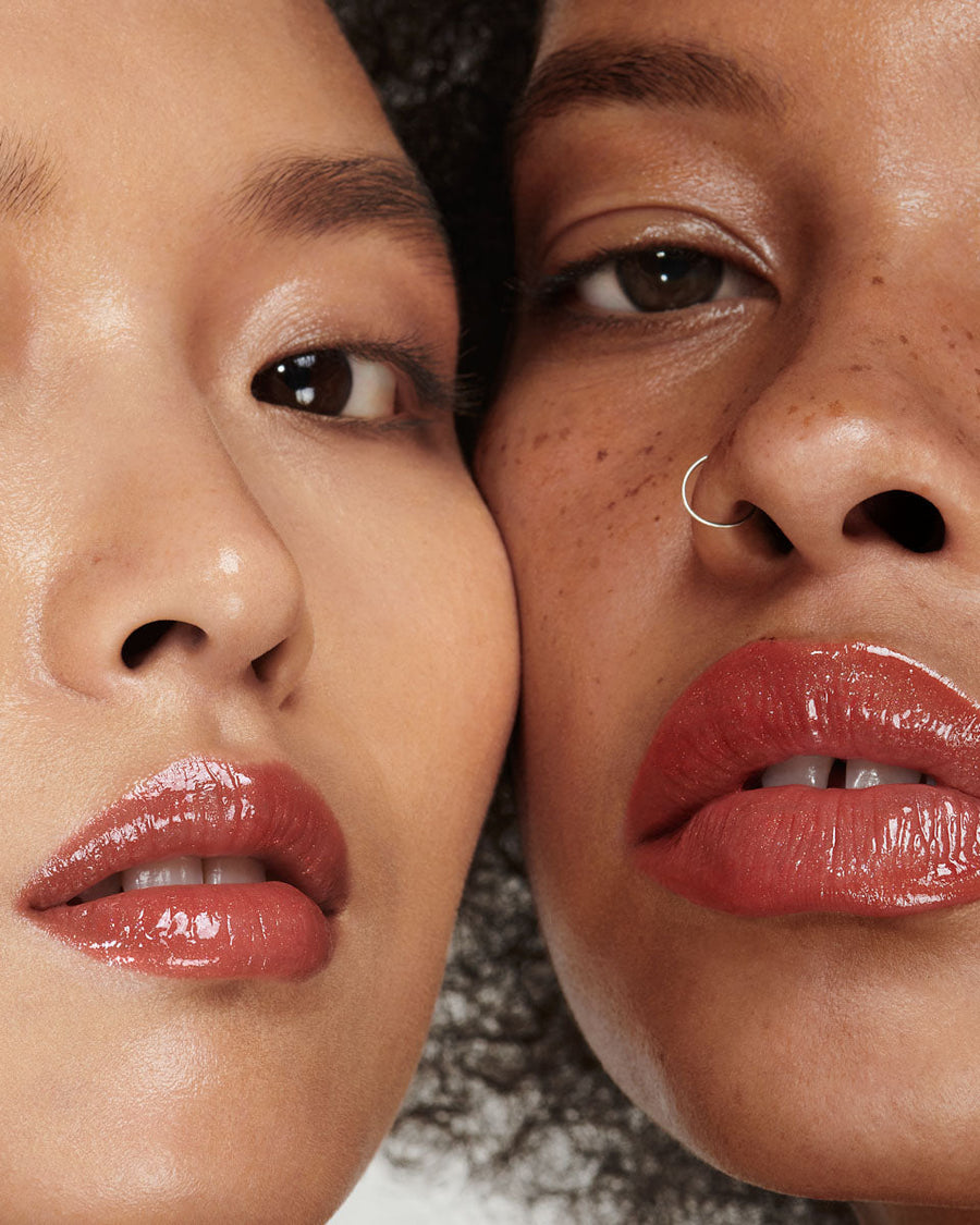 ISAMAYA Lips Refill in Thorns close-up on lips