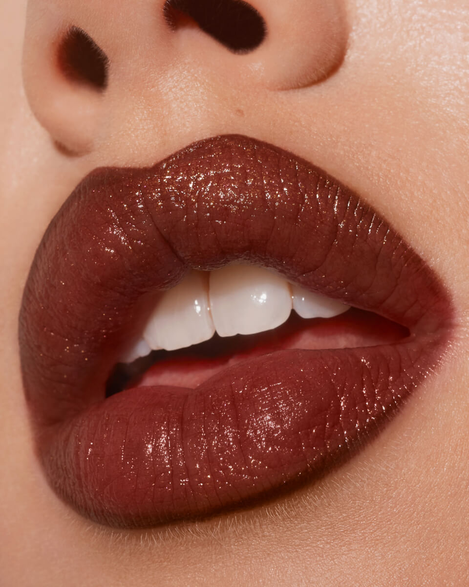 ISAMAYA Luckykiss Diamond Lip Glow in Buck lip swatch