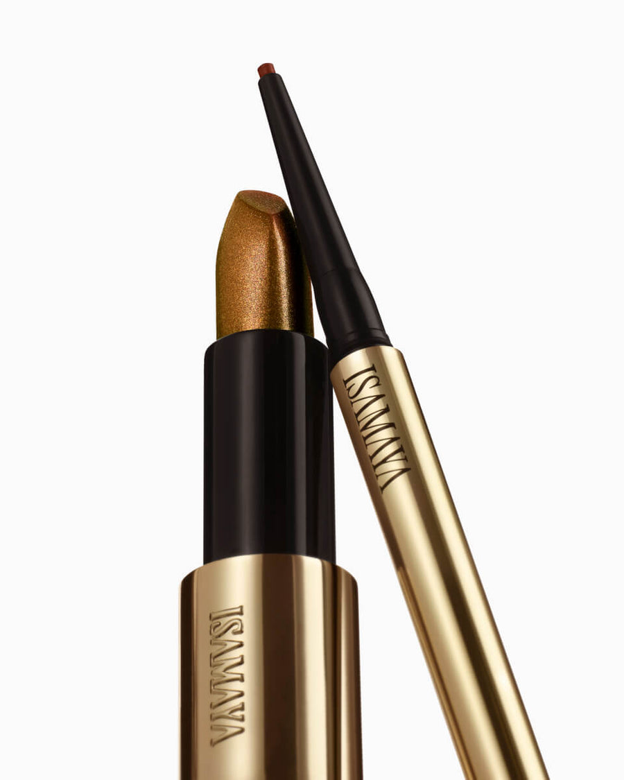 ISAMAYA Spur Stick lip liner in Buck lip placement guide