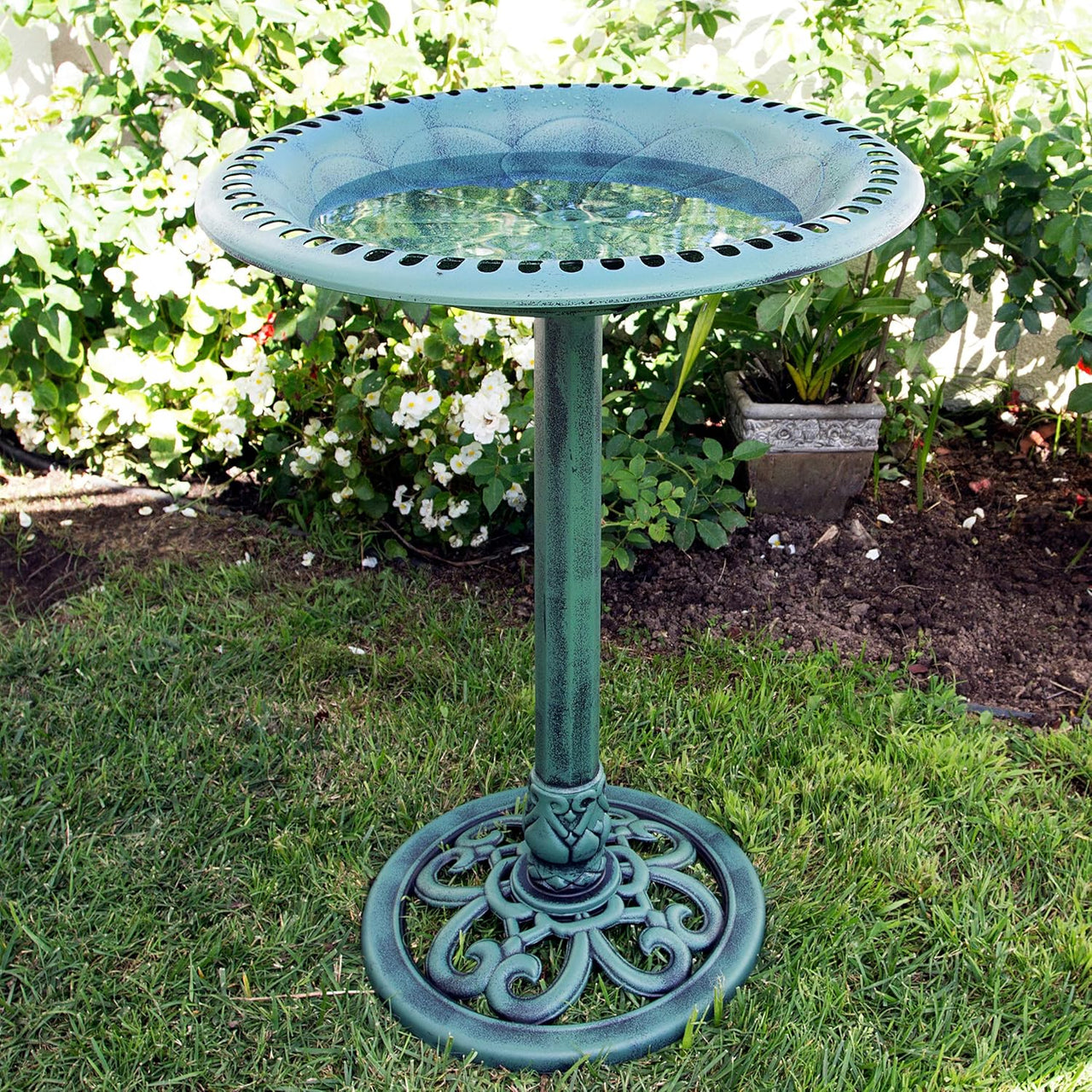 Alpine Corporation Outdoor Pedestal Birdbath - Green - liquidation.store