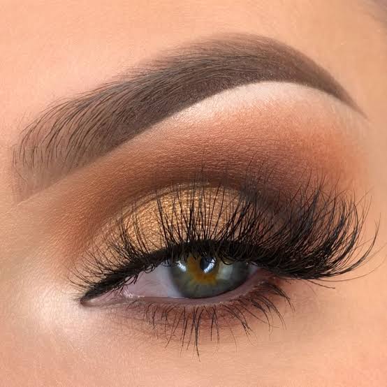 Eyeconic Super Fluffy 3D Mink Lashes - liquidation.store