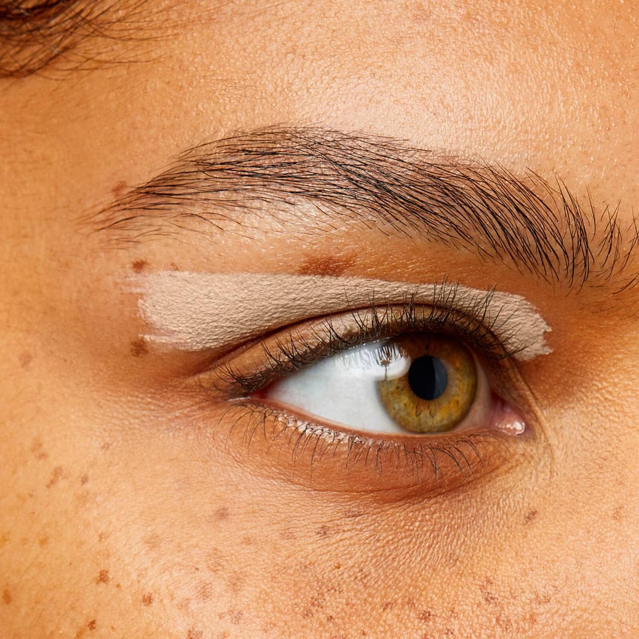 Illamasqua Eye Paint Longwear Liquid Shadow - Chai Custard - liquidation.store