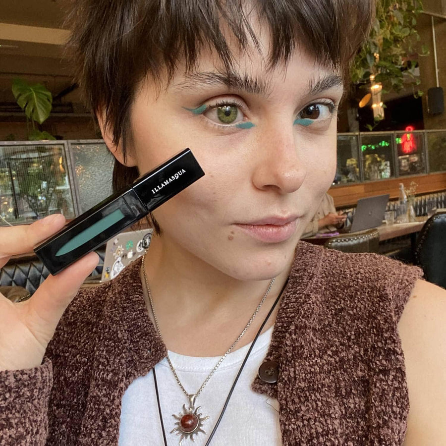 Illamasqua Eye Paint Longwear Liquid Shadow - Matcha Chic - liquidation.store