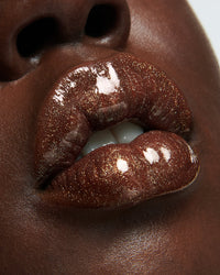 ISAMAYA Liplacq 2.0 lip serum in Rust texture close-up