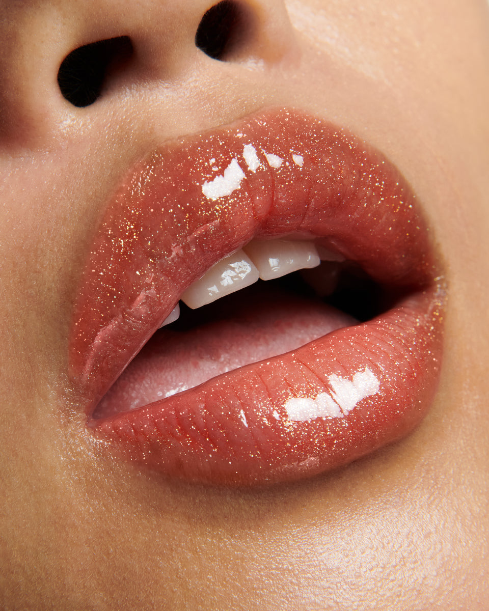 ISAMAYA Liplacq 2.0 lip serum in Rust glossy finish