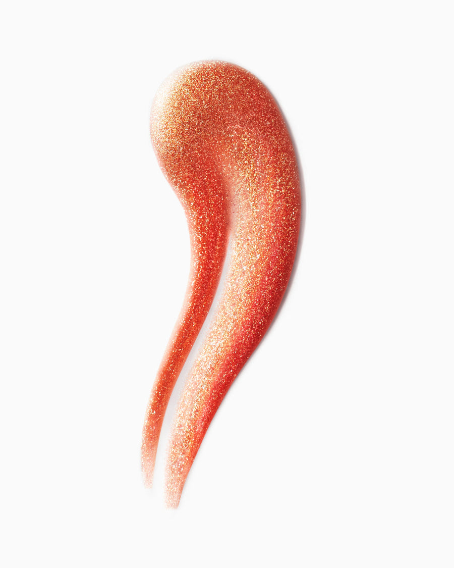 ISAMAYA Liplacq 2.0 lip serum in Rust applied on lips