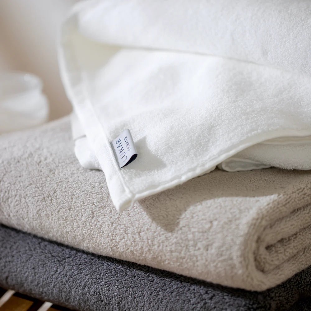 Lunar Oceans Plush Cotton Hand Towels (White) - 3 Pack - liquidation.store