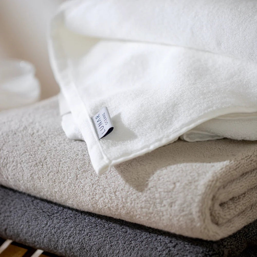 Lunar Oceans Plush Cotton Hand Towels (White) - 3 Pack - liquidation.store