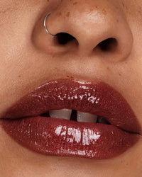 ISAMAYA Lips Refill Pearlescent, vitamin E-infused melting balm - Retrograde
