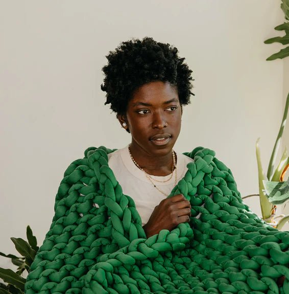 REMY Knitted Weighted Blanket - Forest Green (6.3KG) - liquidation.store