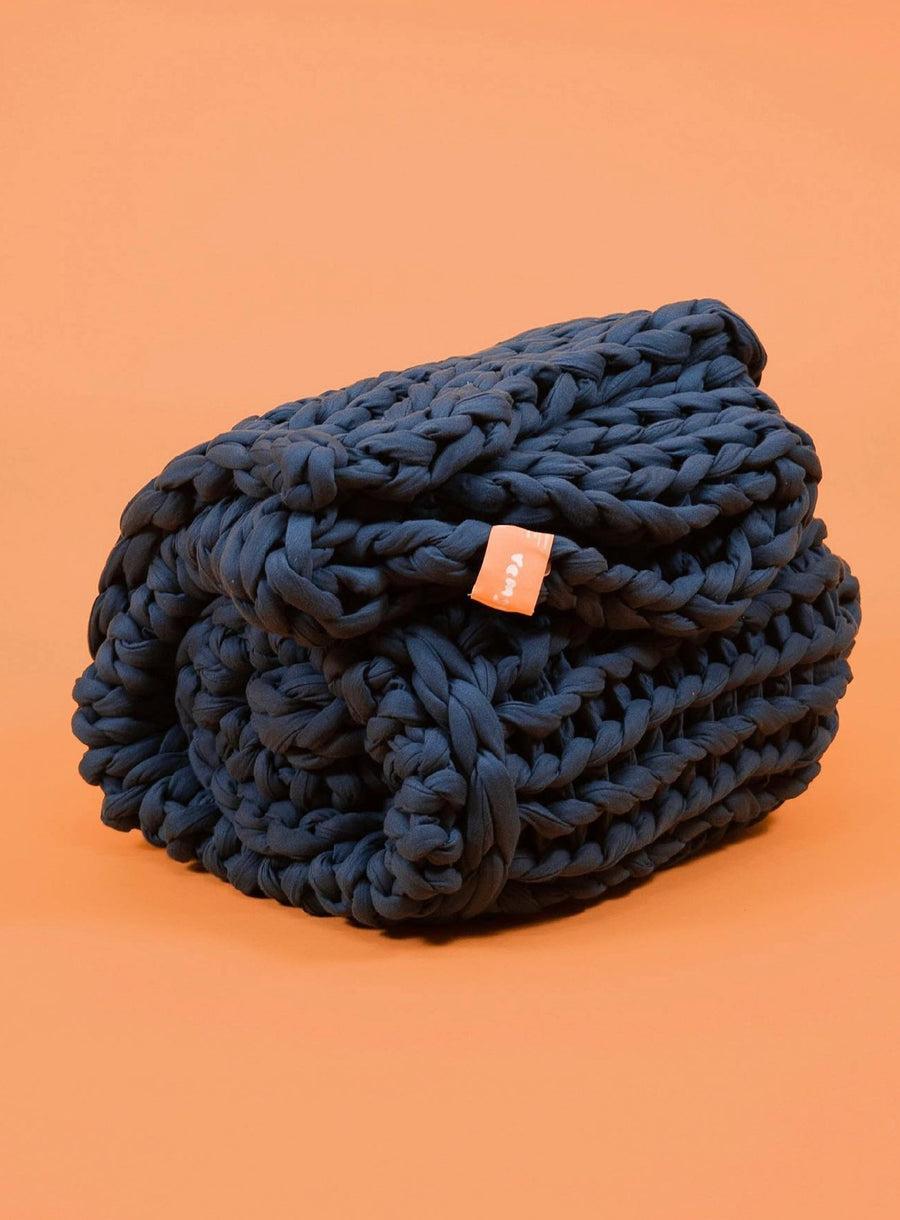 REMY Knitted Weighted Blanket - Midnight Blue (6.3KG) - liquidation.store