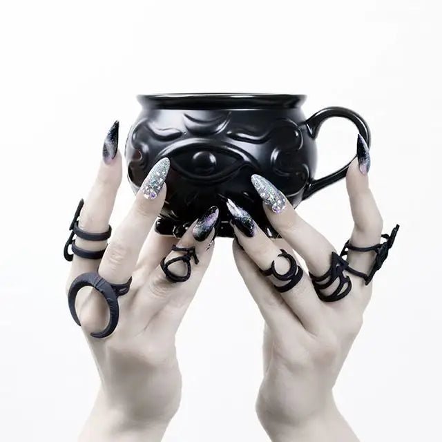 Rogue & Wolf Witch Cauldron Mug - Black Gothic - 400ml - liquidation.store
