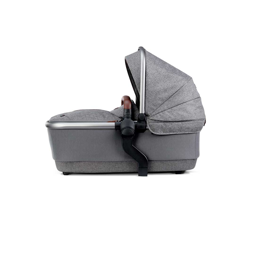 Silver Cross Wave Zinc Tandem Carrycot with Hood and Apron - liquidation.store