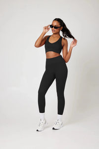 SnuggzFit Seamless Activewear Set with High-Waisted Legging - Black (Various Sizes) - liquidation.store