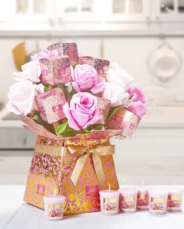The Gift Box Luxury Candle and Artificial Flower Bouquet - liquidation.store