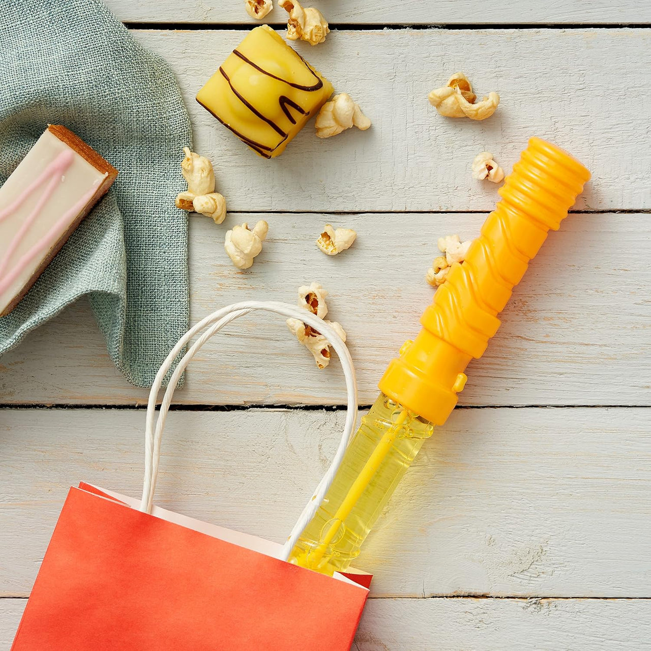 THE TWIDDLERS Kids 15 Piece Bubble Wands Set - liquidation.store