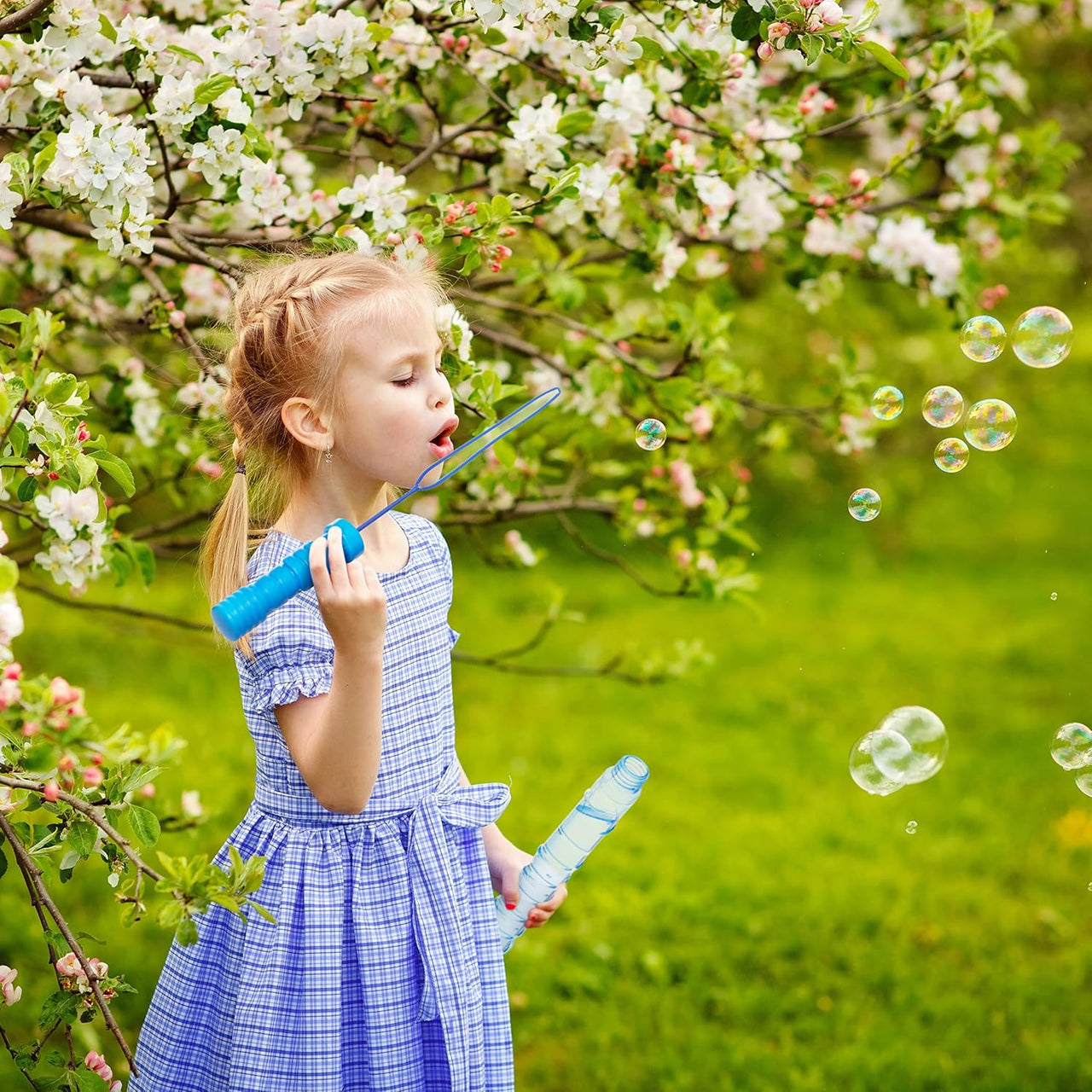 THE TWIDDLERS Kids 15 Piece Bubble Wands Set - liquidation.store