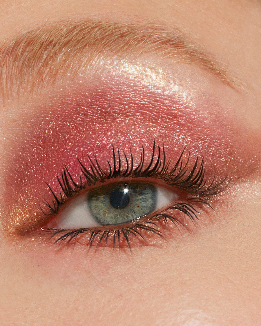 ISAMAYA Wild Star Pressed Pigment Palette shade close-up