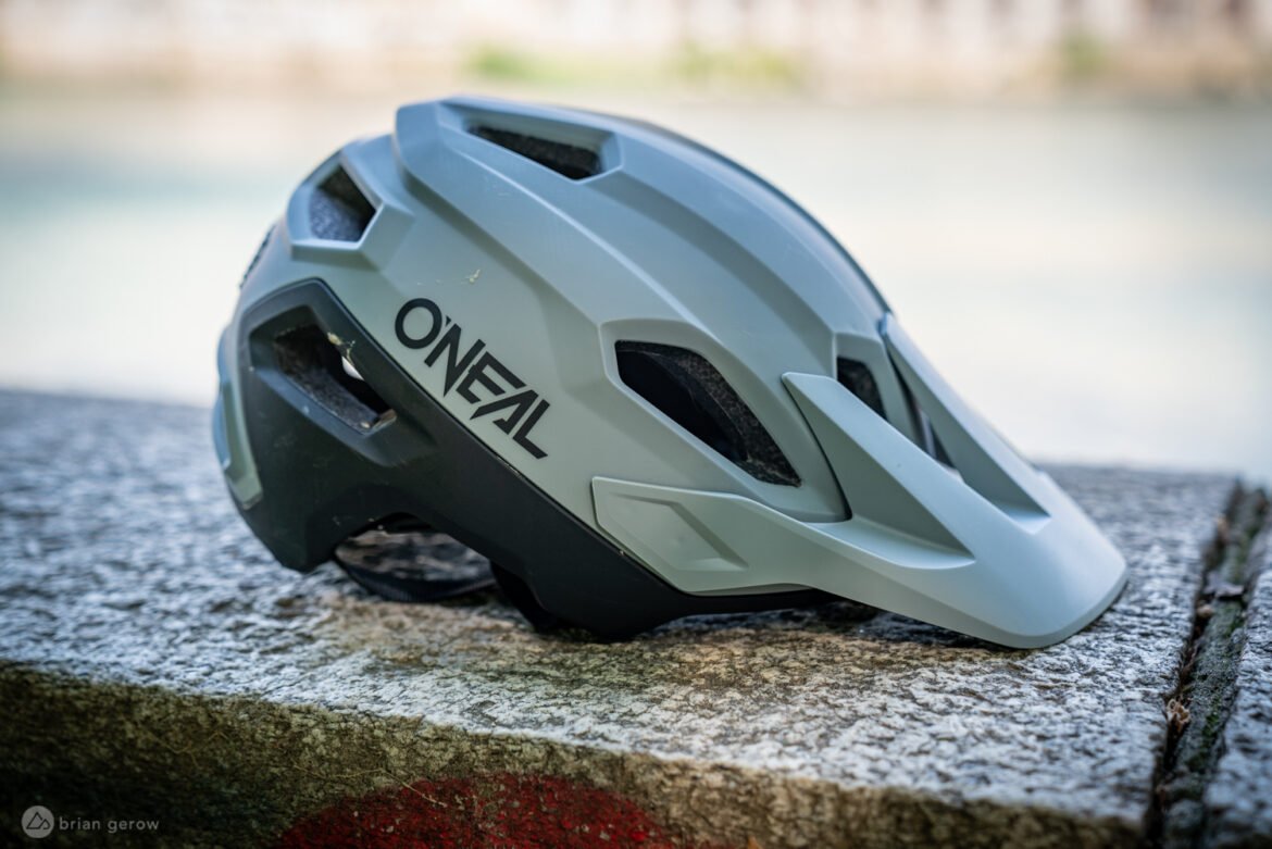 O'NEAL Mountain bike Trailfinder Grey Helmet - liquidation.store